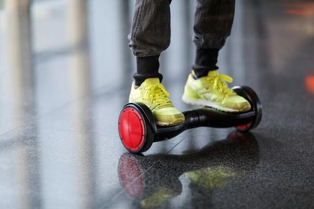 【車智匯】那些能裝進后備箱里的電動平衡車 【車智匯】那些能裝進后備箱里的電動平衡車